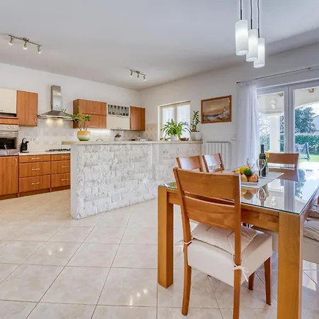 Kikaana By Interhome