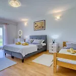 度假居 Kikaana By Interhome