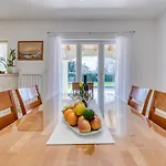 Kikaana By Interhome Barban