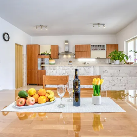 Tatil Evi Kikaana By Interhome Barban